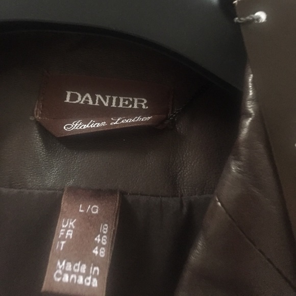 Beautiful Danier leather jacket large NWT - Picture 4 of 7